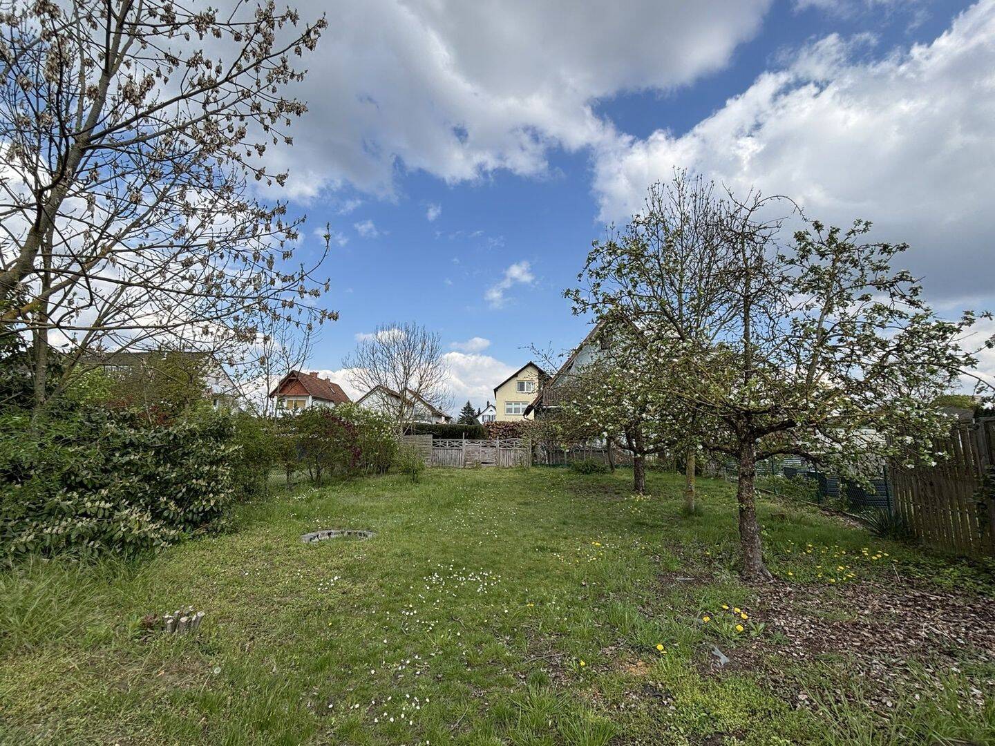 BAUPLATZ MIT GENEHMIGTEM BAUPLAN IN RUHIGER, ZENTRALER LAGE IN HALLSTADT, 96103 Hallstadt
