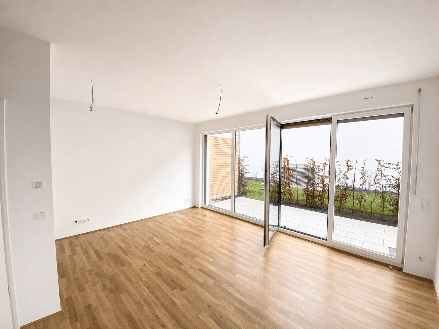 Moderne 2-Zimmer-Erdgeschosswohnung mit Terrasse in Nürnberg-Seeleinsbühl, unmittelbar an der Grenze zu Gostenhof, 90429 Nürnberg