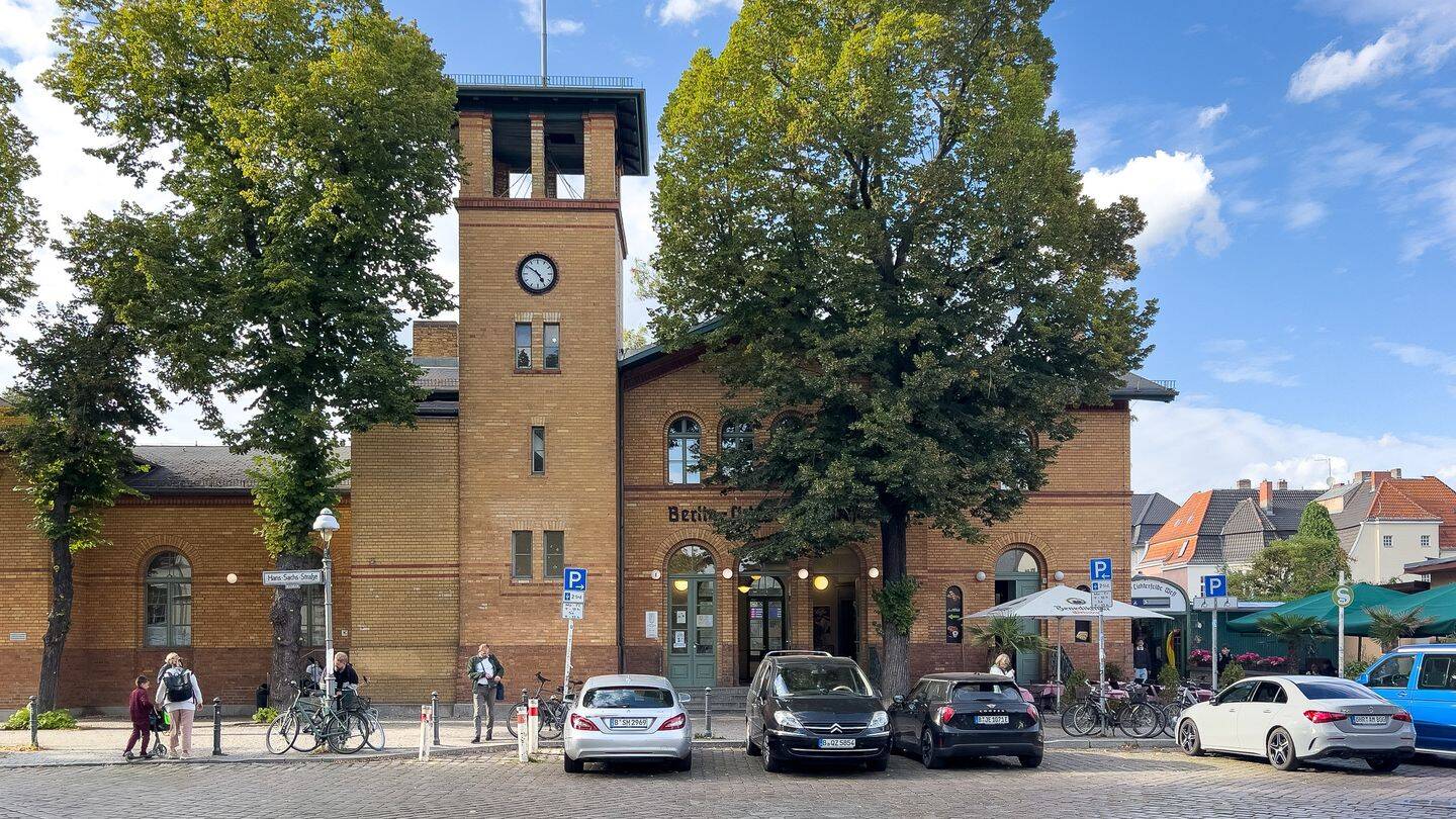 Helle 2,5-Zimmer-Wohnung mit Loggia in Lichterfelde West, 12203 Berlin (Steglitz-Zehlendorf Lichterfelde)