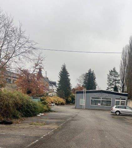 Gewerbeeinheit auf einem großen zentral gelegenen Grundstück in Wadgassen zu verkaufen, 66787 Wadgassen
