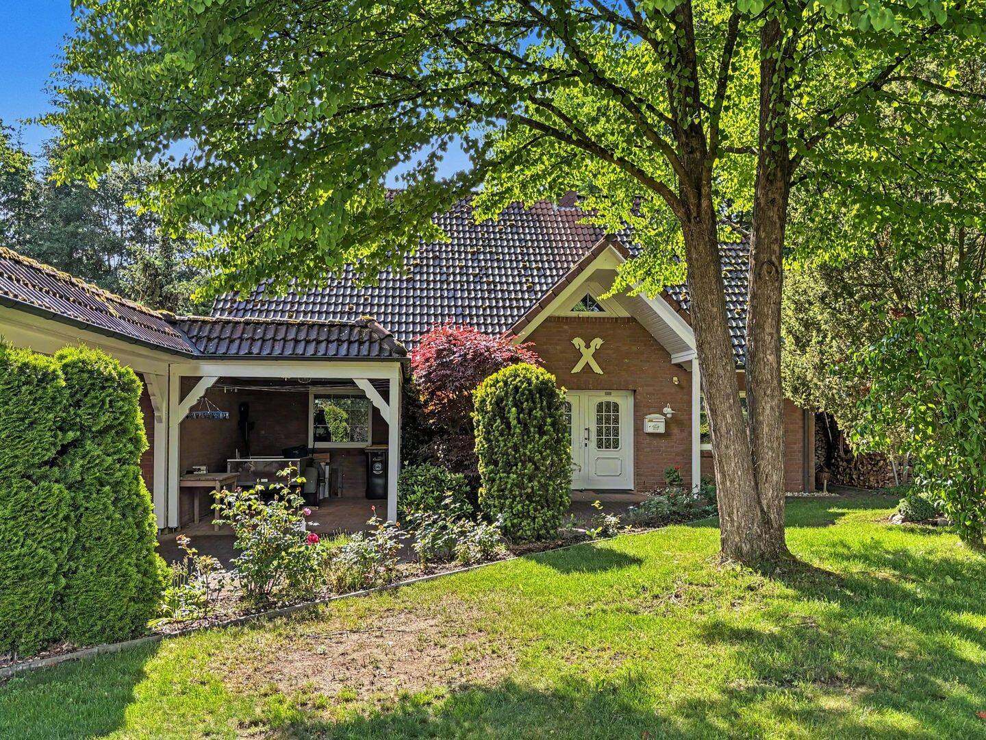 Repräsentatives EFH mit großer Doppelgarage im Herzen der Lüneburger Heide – Volkwardingen, 29646 Bispingen