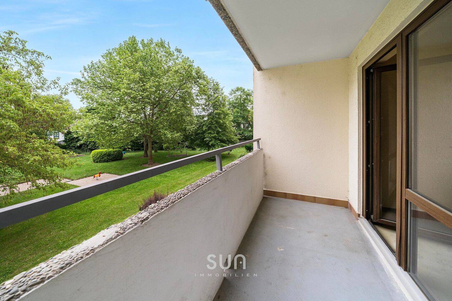 UNMITTELBAR AM STADTPARK, SCHNELL AM BAHNHOF – 78,5 m² mit Balkon und eigenem TG-Stellplatz, 63128 Dietzenbach