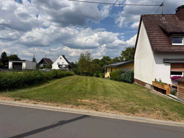 Baugrundstück in Roth-Oettershagen, 57539 Roth