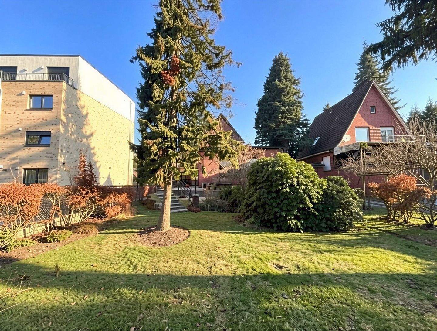 Großes Grundstück mit vielen Möglichkeiten in begehrter Lage, 22045 Hamburg (Wandsbek Jenfeld Tonndorf)