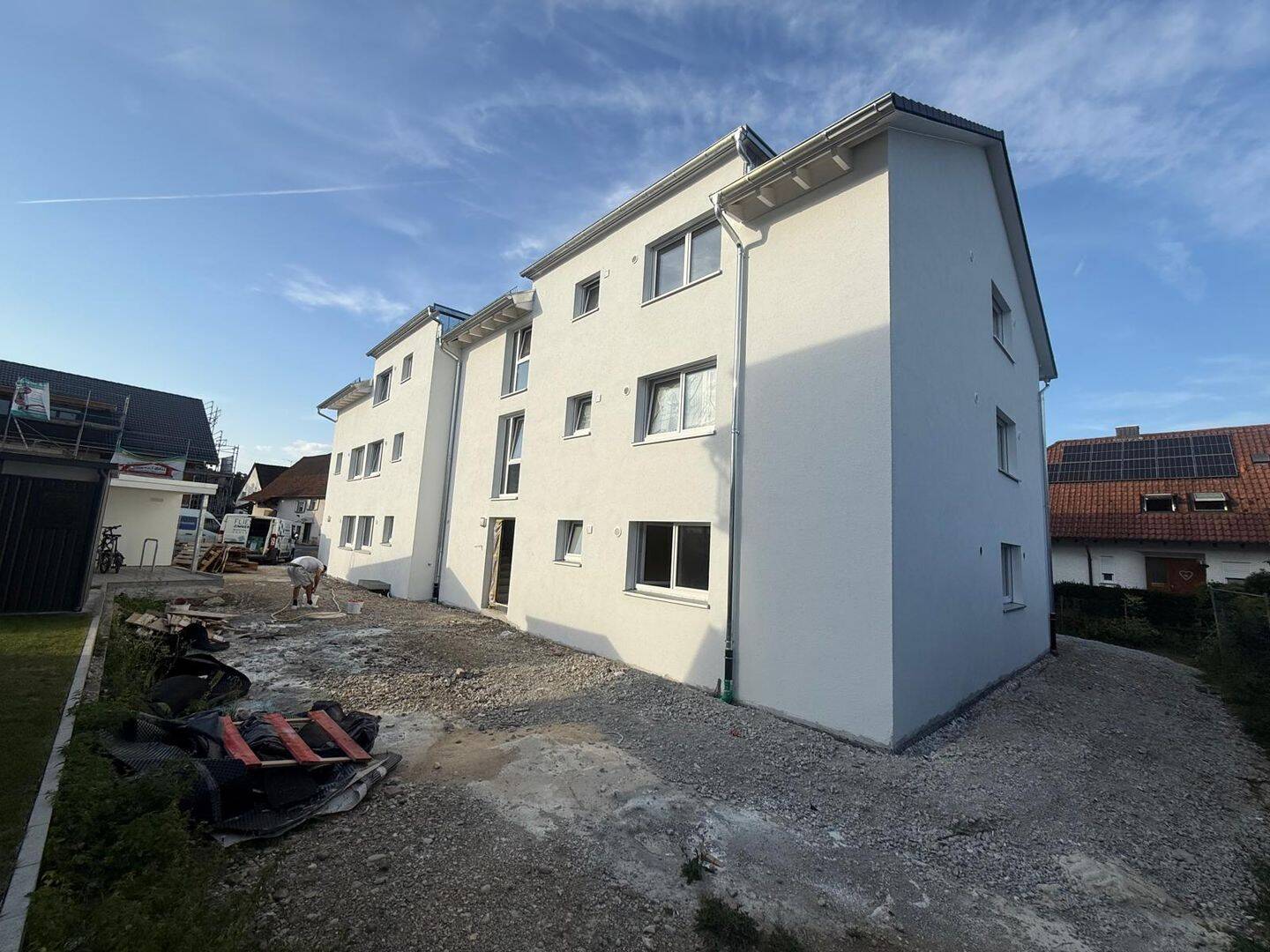 Erstbezug Neubauwohnung (KfW40) mit Garten, Terrasse und Garage, 78256 Steißlingen