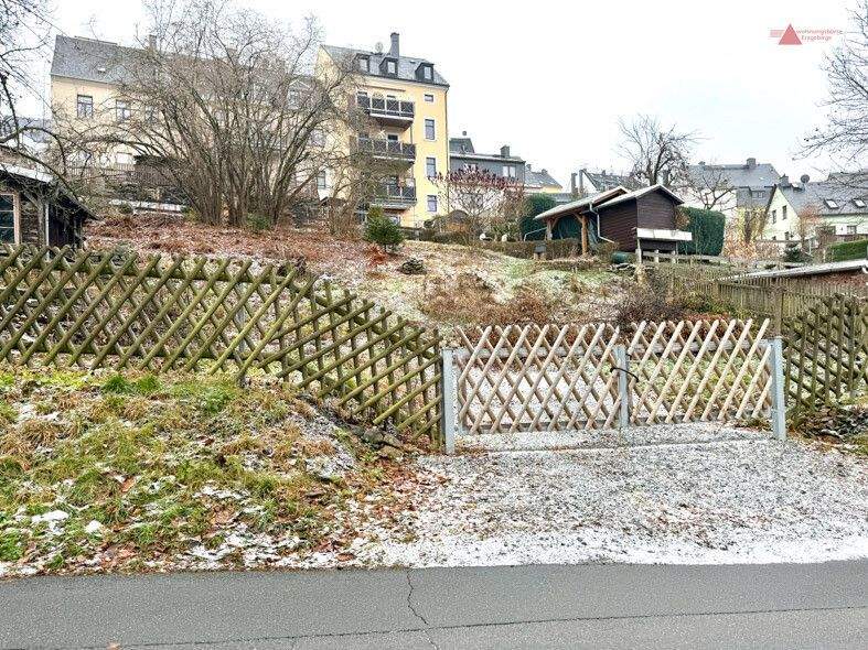 Annaberg-Buchholz: Sonniges 998 m² Baugrundstück in ruhiger, zentraler Lage für Ihr Einfamilienhaus, 9456 Annaberg-Buchholz