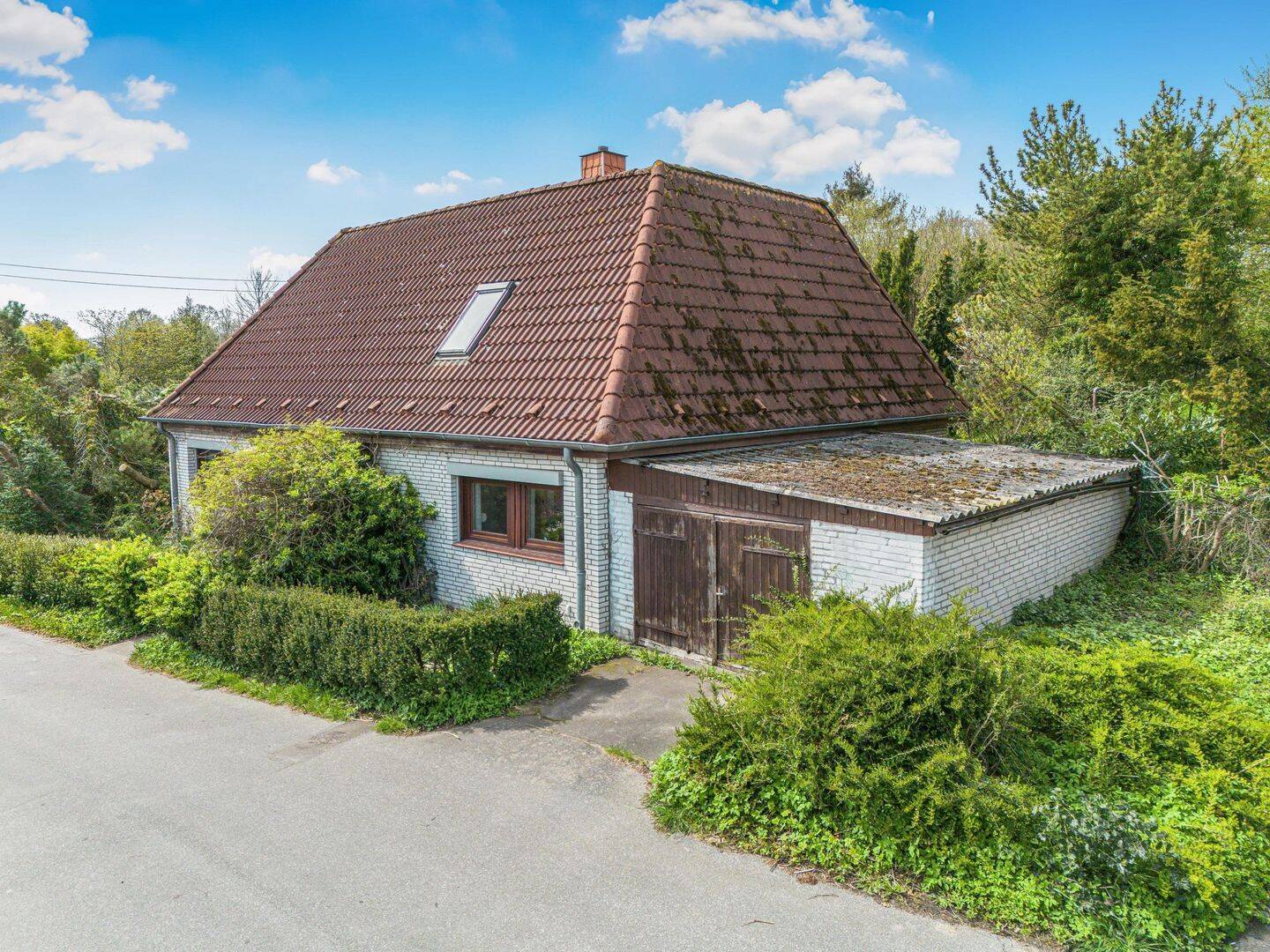 Großzügiges Grundstück in attraktiver Lage von Kiel-Holtenau mit sanierungsbedürftigen Altbestand, 24159 Kiel (Friedrichsort Holtenau Pries Schilksee Wik)