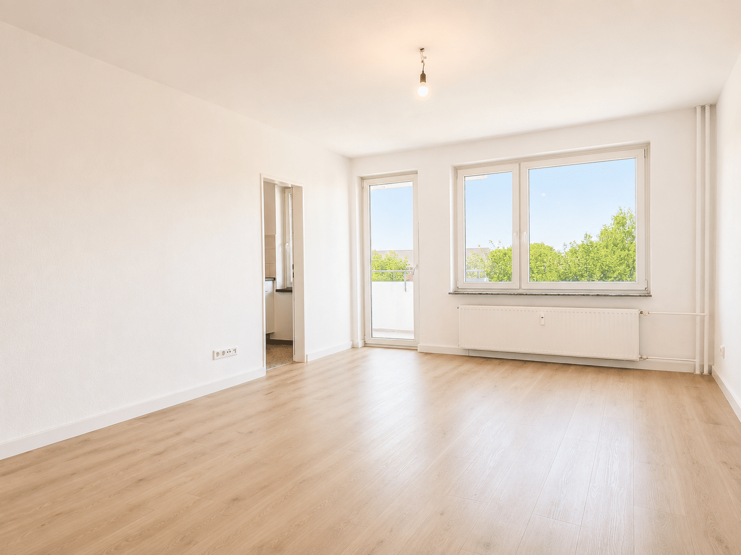 Erstbezug nach Modernisierung: Helles Apartment mit West-Balkon in Flensburg-Engelsby, 24943 Flensburg (Engelsby Fruerlund Jürgensby Sandberg Tarup)