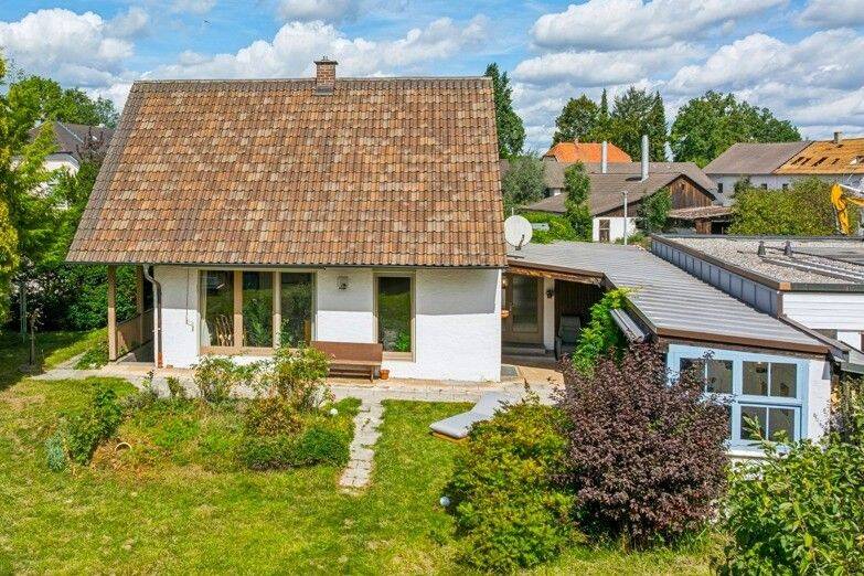 Einfamilienhaus mit Anbau, großem Garten & Garage I 5 Jahre Wohnrecht für Verkäufer, 84453 Mühldorf a. Inn