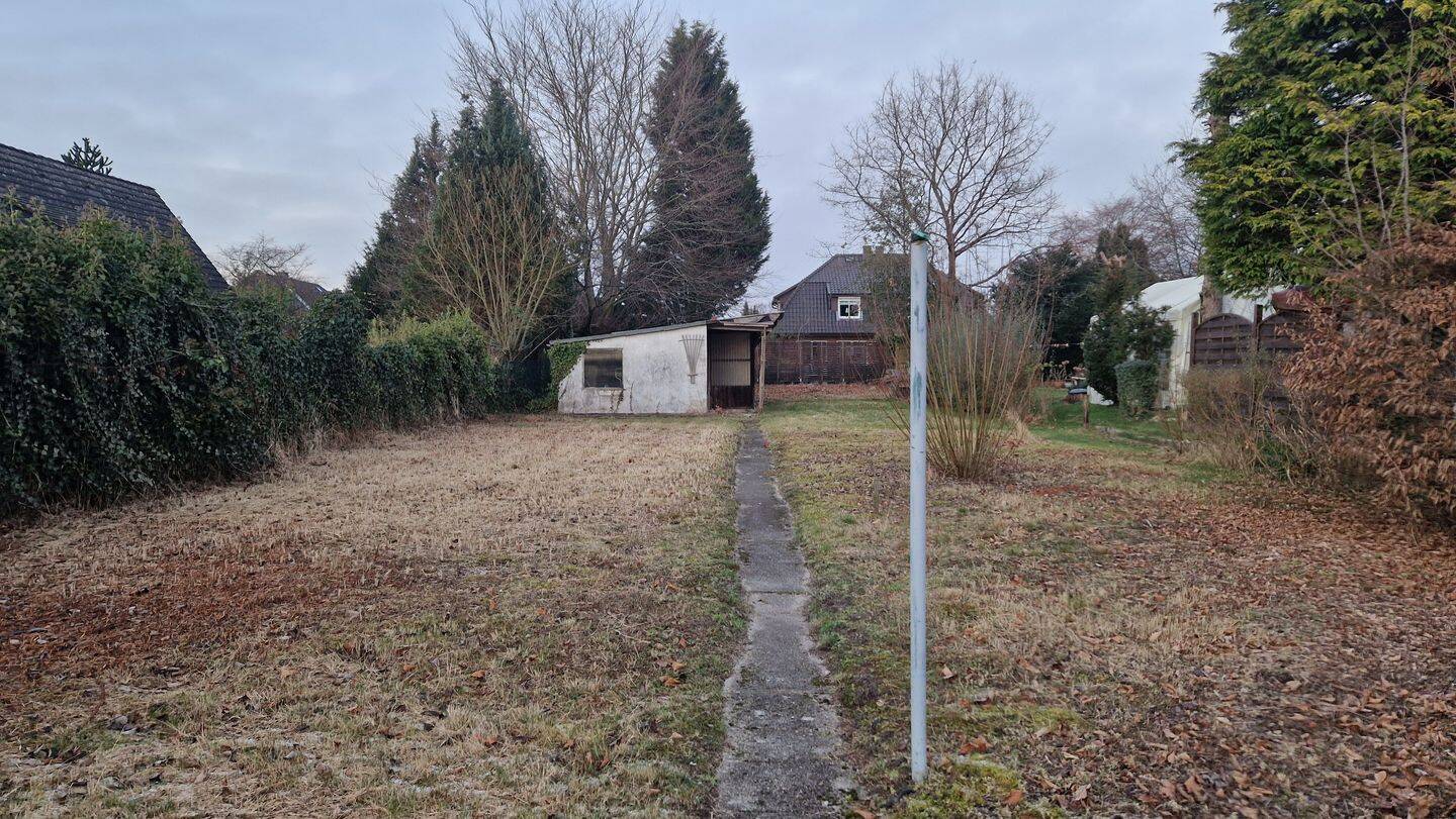 westimmobilien: Einfamilienhaus Baugrundstück in 2ter Reihe, 22869 Schenefeld
