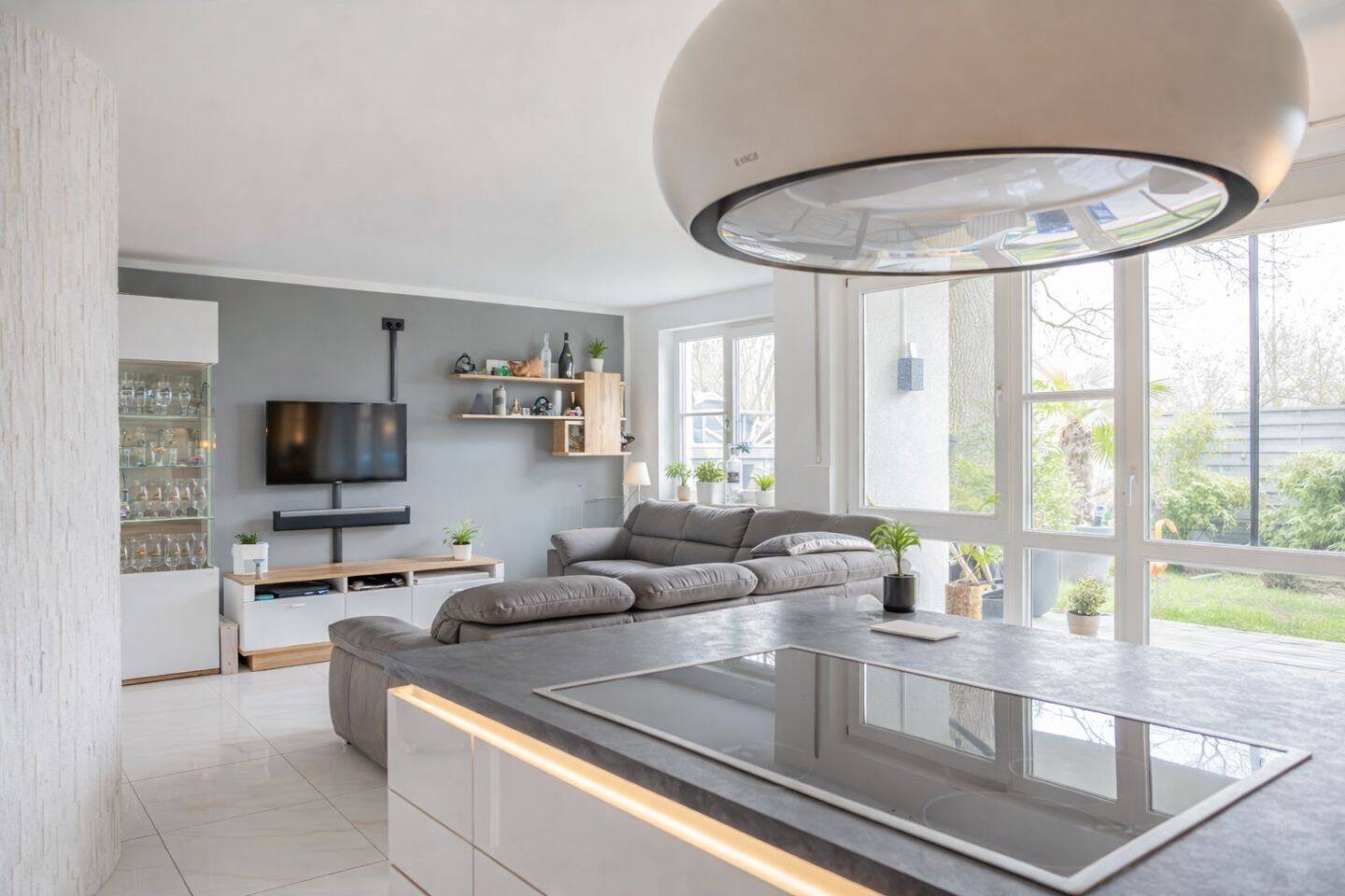 Zwei Ebenen, ein besonderes Zuhause – 3,5-Zimmer-Maisonette mit Garten in Trudering-Riem, 81829 München (Berg am Laim Trudering-Riem)