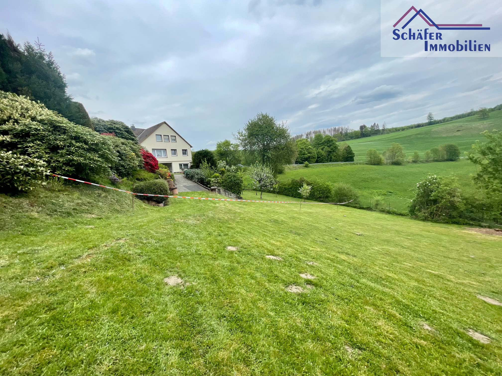 Direkt am Waldrand gelegenes Baugrundstück in Neuenrade, 58809 Neuenrade