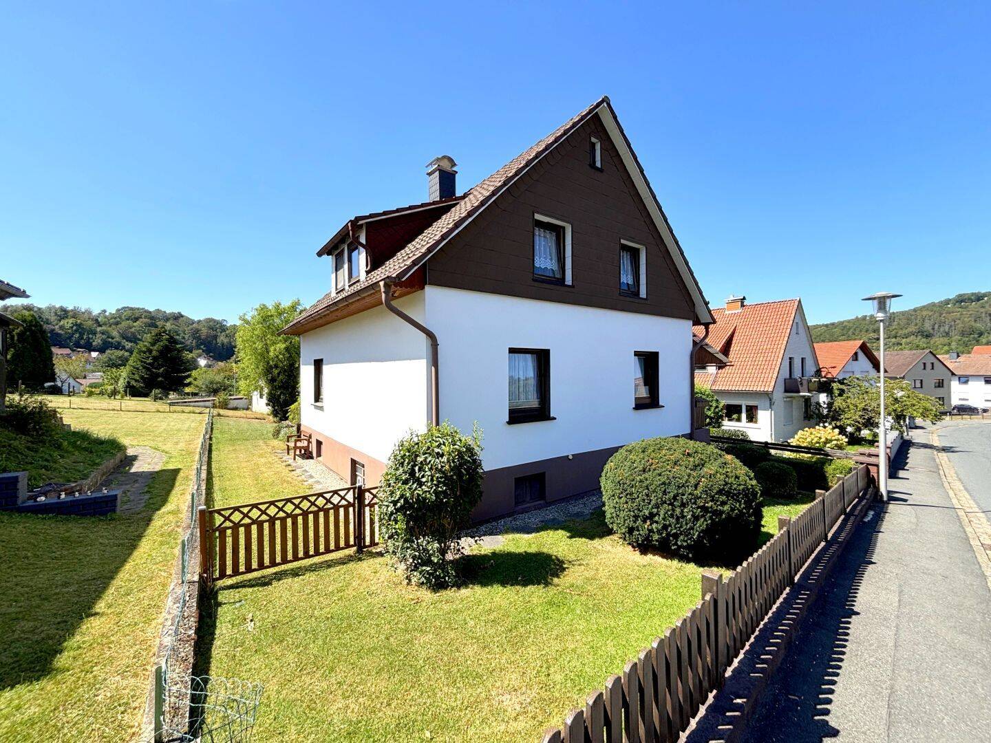 Freistehendes 6-Zimmer-Einfamilienhaus – Wohnwünsche verwirklichen in Bad Lauterberg-Barbis, 37431 Bad Lauterberg im Harz