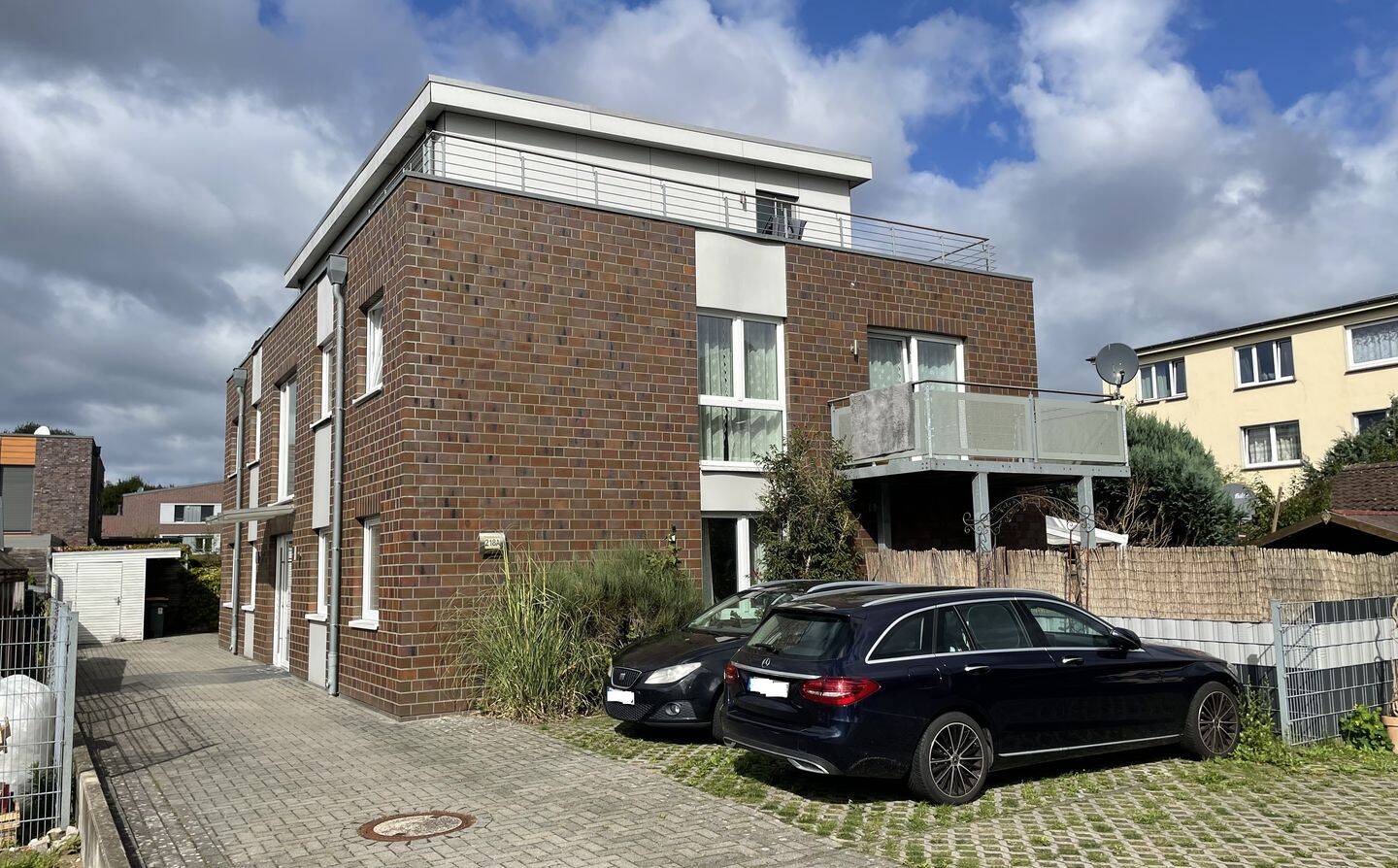 ERSTBEZUG nach Renovierung! Erdgeschosswohnung mit Terrasse und EBK!, 26133 Oldenburg (Oldb) (Kreyenbrück)