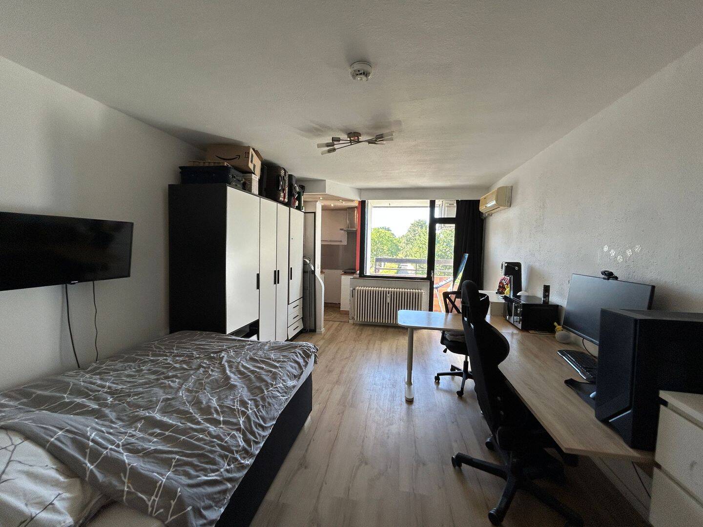 1-Zimmer-Wohnung mit Seeblick am Tullnaupark – Stellplatz & Top-Anbindung, 90402 Nürnberg (Gleißbühl Lorenz Tafelhof Tullnau Wöhrd)