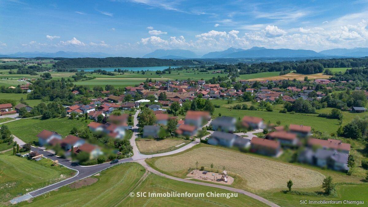 Die Lage überzeugt! Absolut ruhig & sonnig gelegenes Baugrundstück in Tengling, ideal für Familien!, 83373 Taching a. See