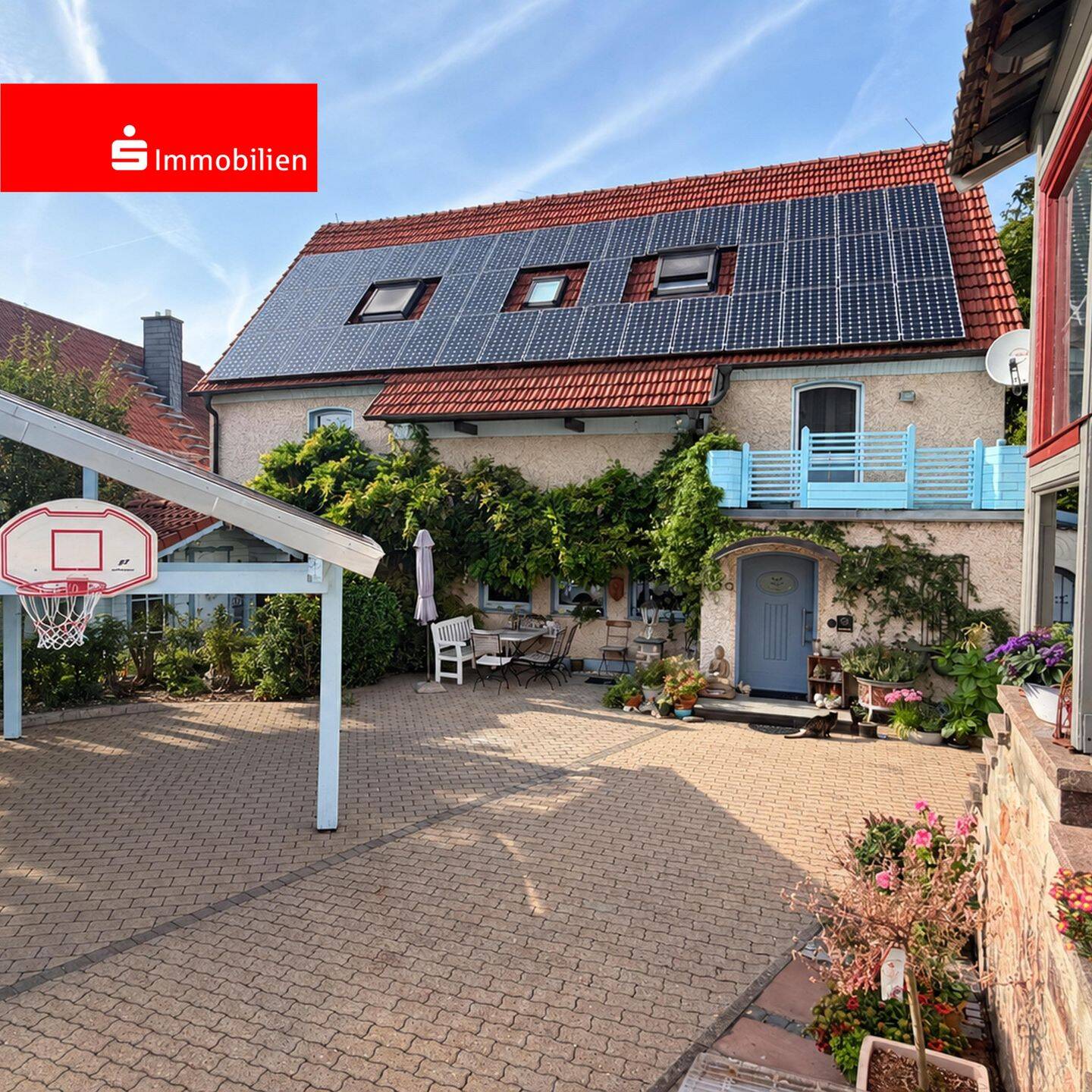 Großzügiges Einfamilienhaus mit Traumgarten und Fernblick in Niedergründau, 63584 Gründau