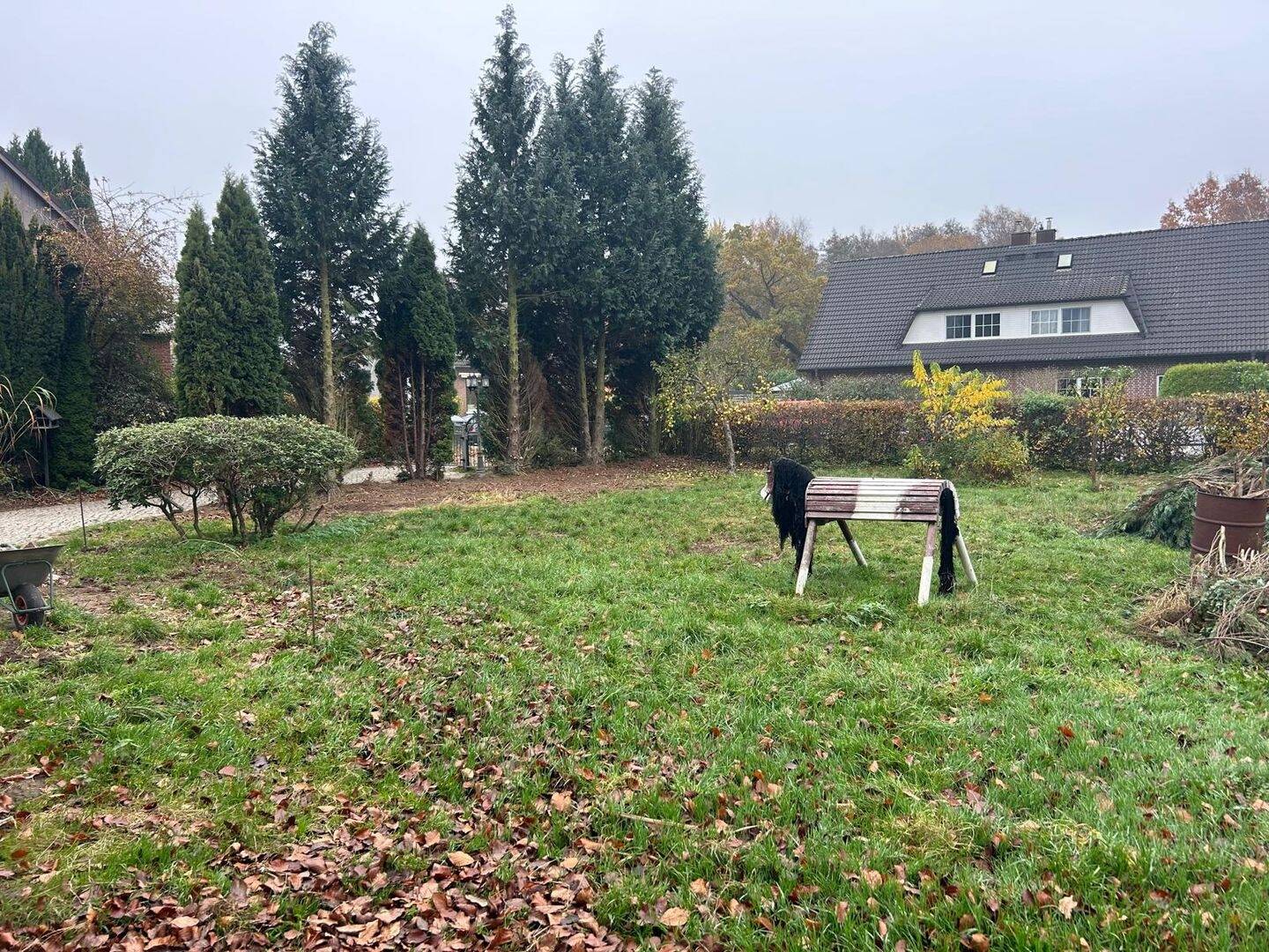 Positiver Bauvorbescheid – Schönes und ruhig gelegenes Baugrundstück in Hoisdorf, 22955 Hoisdorf