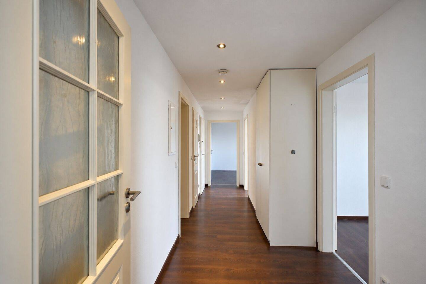 AIGNER – Viel Raum zum Wohlfühlen: Attraktive 4-Zimmer-Wohnung mit Loggia und Weitblick, 81243 München (Aubing-Lochhausen-Langwied Pasing-Obermenzing)