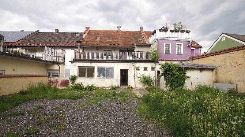 Baugrundstück mit Altbestand im Stadtzentrum, 94333 Geiselhöring