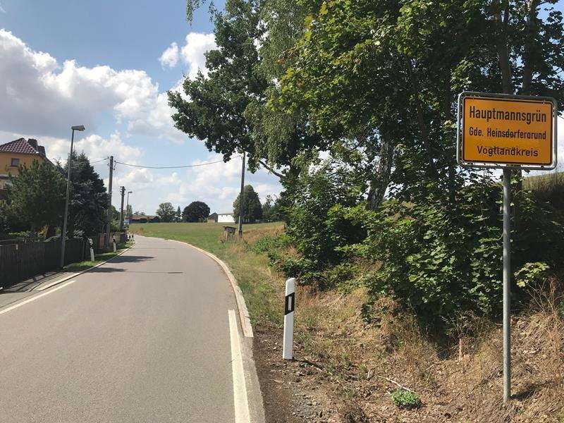 Mitten im Grünen! Baugrdst. bei Zwickau, ca. 700-800 m², voll erschl., Bauträgerbindung, prov.-frei!, 8468 Heinsdorfergrund