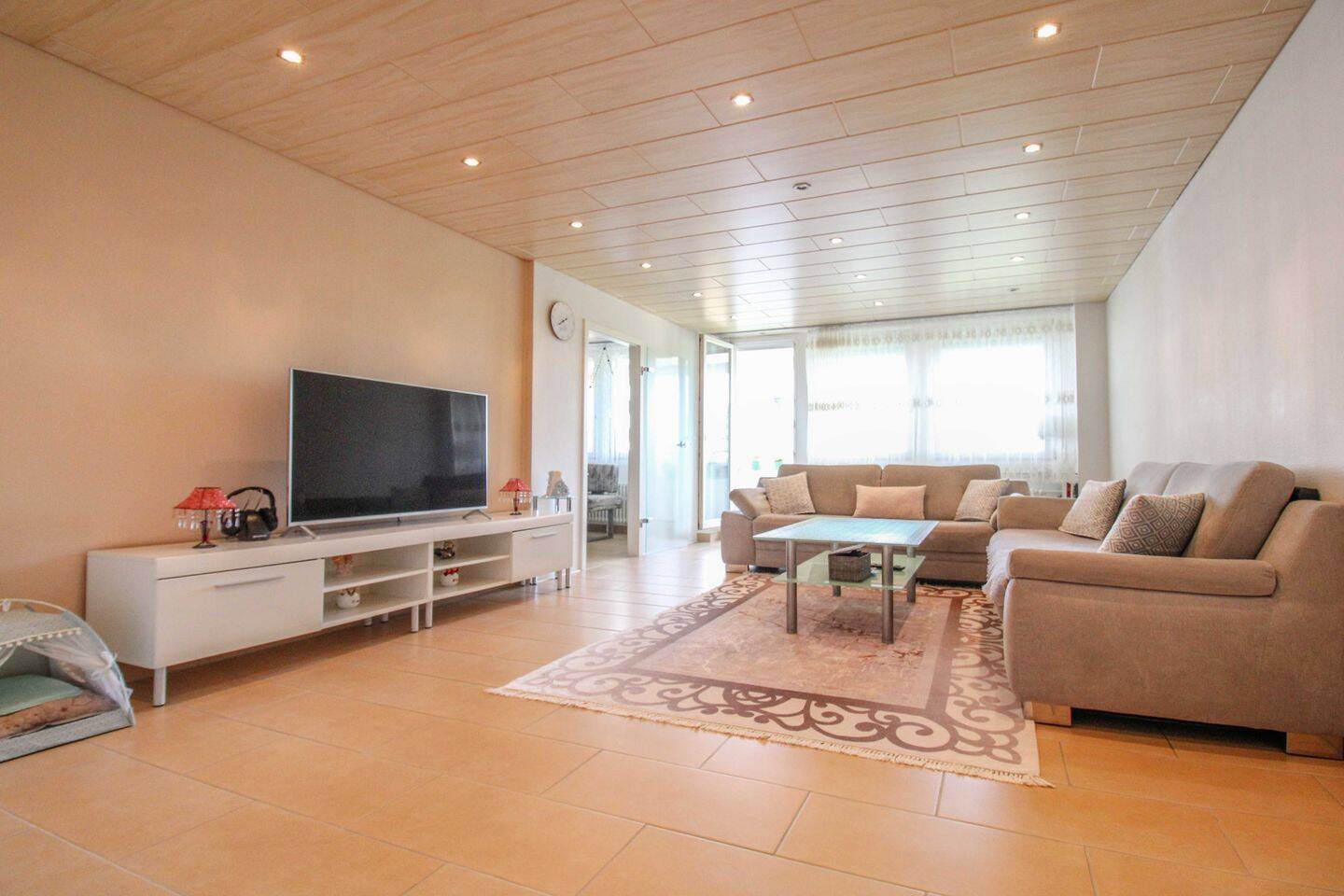 5-Zimmer-Familienglück mit Panoramablick und Aufzug, 71067 Sindelfingen