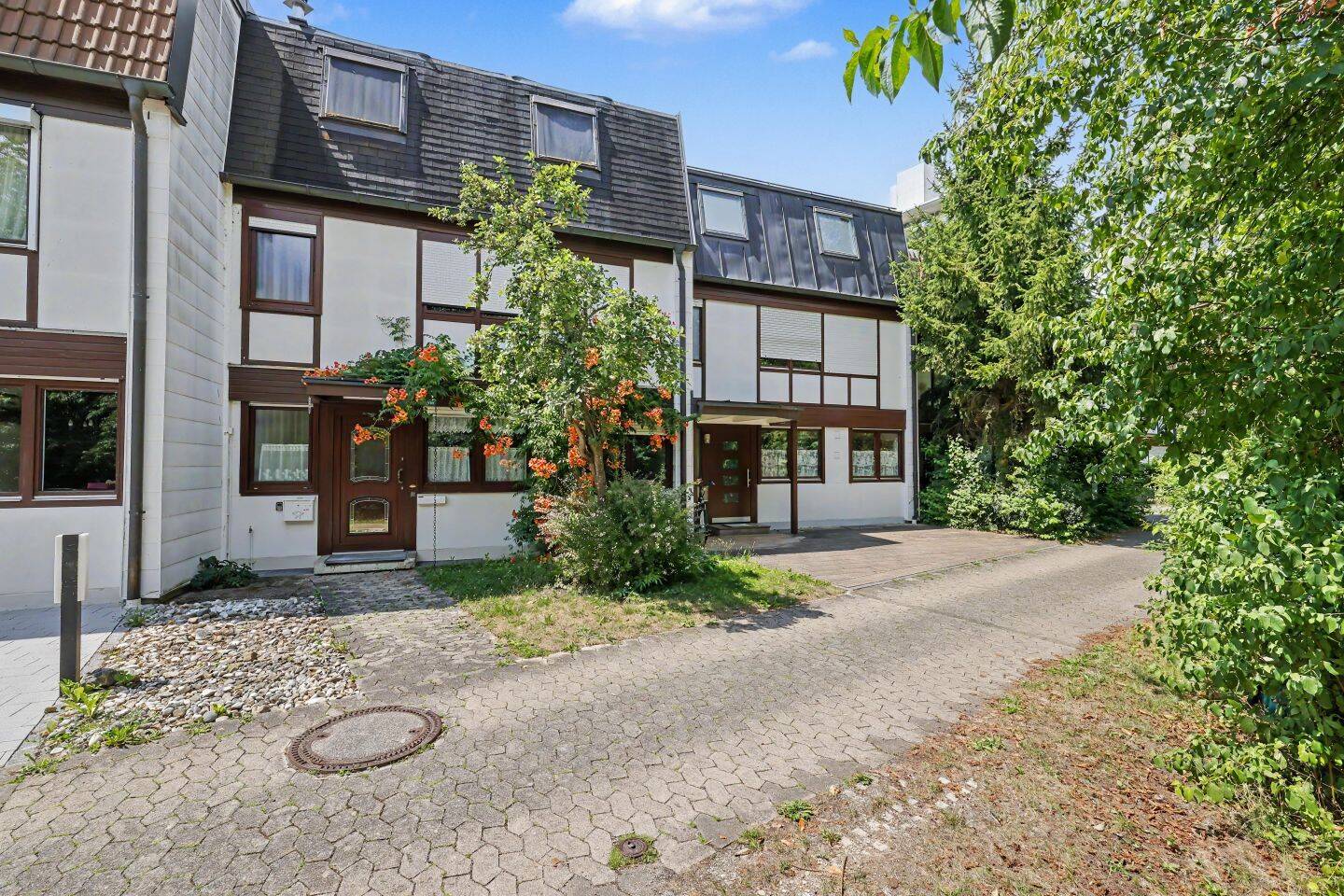 Familienhaus mit Gestaltungspotenzial – Reihenmittelhaus in sehr beliebter Lage von Unterschleißheim, 85716 Unterschleißheim