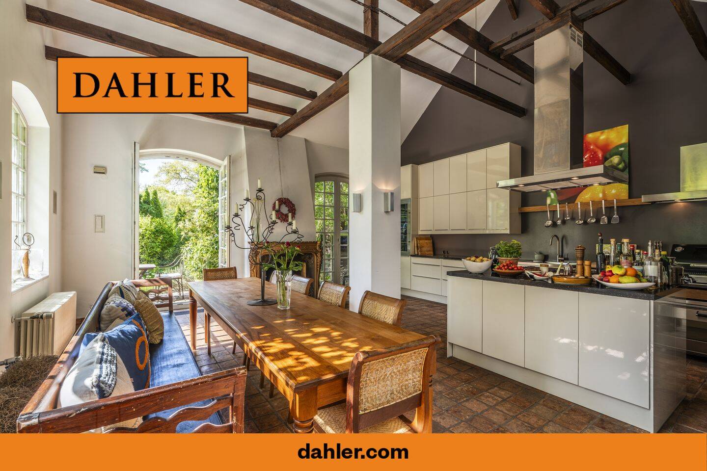 Art Nouveau villa with coach house HISTORIC CHARM MEETS MODERNITY LIVING, 14482 Potsdam (Babelsberg Nord Babelsberg Süd Klein Glienicke)