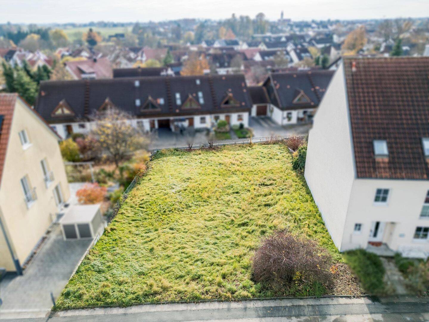 Unbebautes Grundstück inkl. drei Garagengrundstücke, 86415 Mering