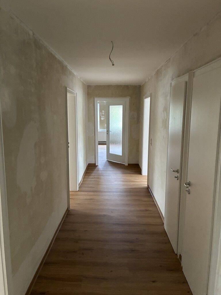 Schöne 4-Zimmer-Wohnung in ruhiger Lage von Scheidt (Uni Nähe), Eichendorffstraße 11, 66133 Saarbrücken