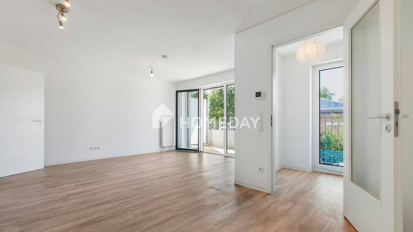 Einziehen und ankommen – helle 2-Zimmer-Wohnung mit überdachtem Balkon, 90443 Nürnberg