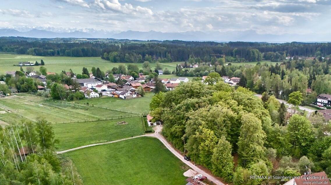 Ortsrandlage! Großes Grundstück für Doppelhaushälfte, 82335 Berg