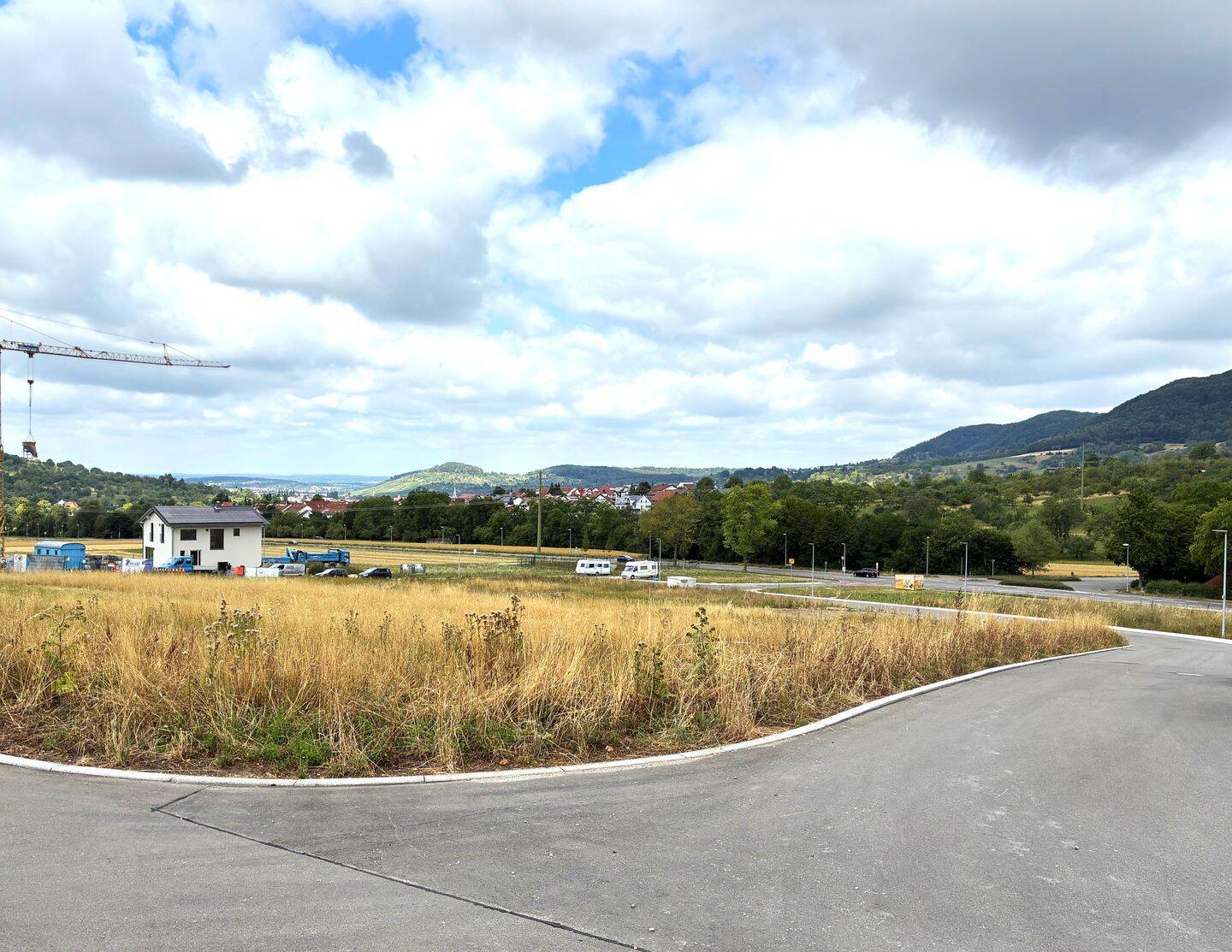 Bauplatz mit 452 m² in ruhiger, naturnaher Lage mit Blick ins Grüne, 72581 Dettingen an der Erms