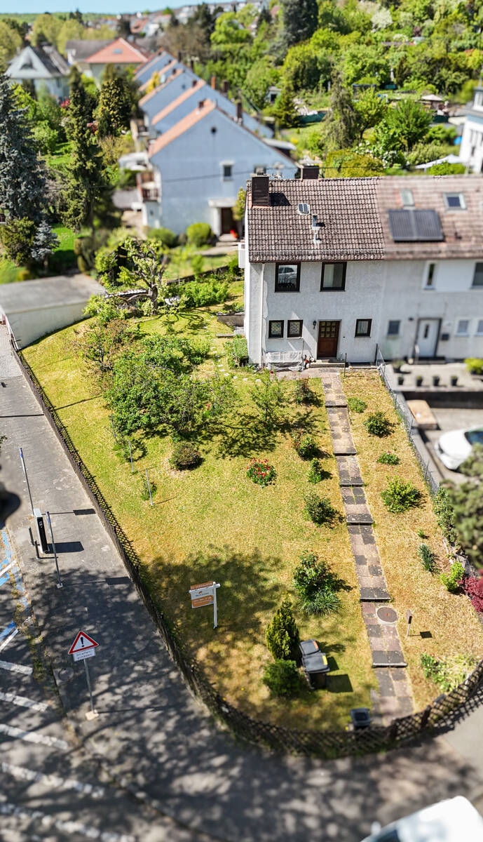 Abrissgrundstück! Unter Bodenrichtwert! DHH mit großem Garten in Wiesbaden Kohlheck!, 65199 Wiesbaden (Biebrich Dotzheim Frauenstein Wiesbaden)