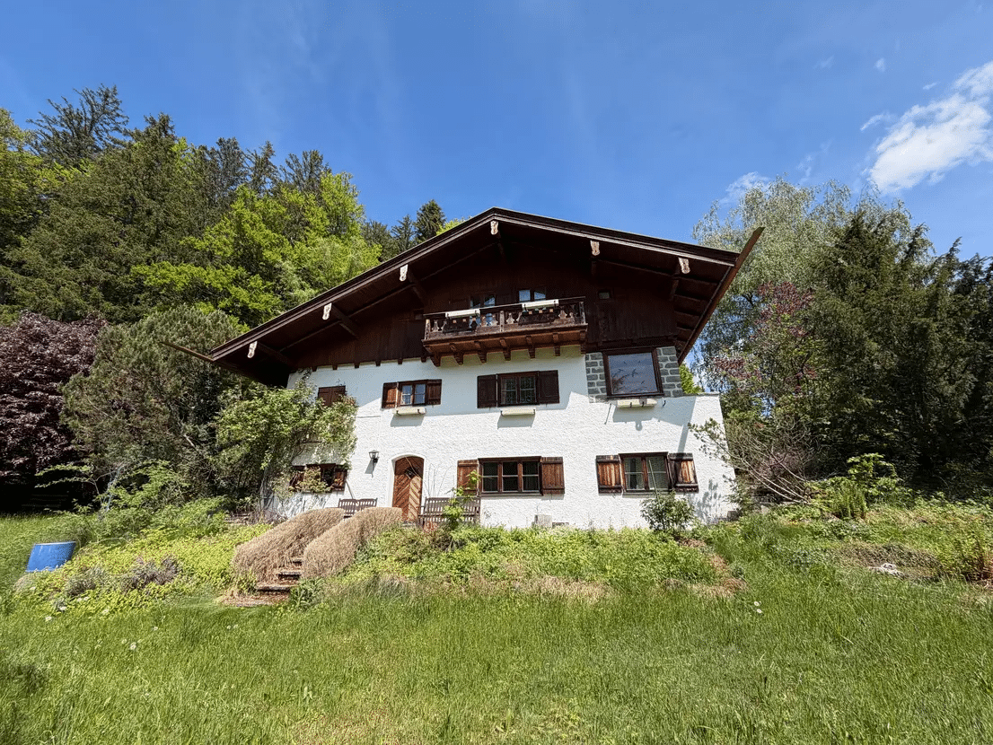 Bad Wiessee – Top-Lage Sonnenverwöhntes Idyll mit Potenzial: Landhaus auf großzügigem Grundstück, 83707 Bad Wiessee