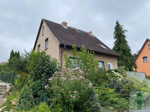 Schönes Einfamilienhaus mit Tiefgarage und herrlichem Garten in ruhiger Lage von 02627 Weißenberg zu verkaufen!, 2627 Weißenberg