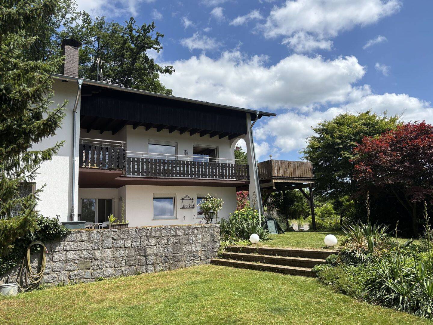 Für Naturverbundene – Einfamilienhaus mit Einliegerwohnung in Heppenheim, 64646 Heppenheim (Bergstraße)
