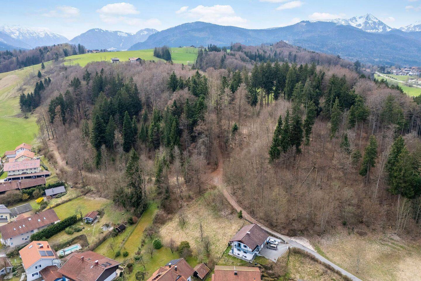Ruhig gelegenes Baugrundstück – Mit Hanglage in Siegsdorf, 83313 Siegsdorf