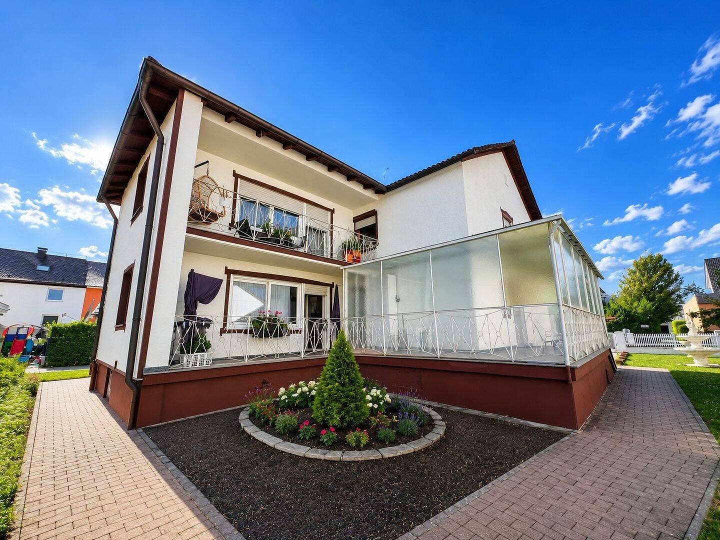 Ein Haus mit Potenzial – vielseitig nutzbares Zweifamilienhaus in begehrter Wohnlage, 85757 Karlsfeld