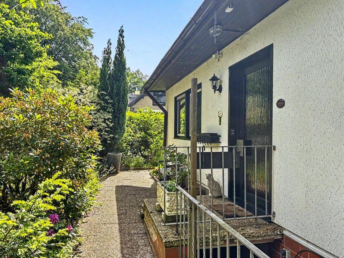 Einfamilienhaus – Vollkeller und Einliegerwohnung – Top-Lage – Hamburg Boberg auf Erbpachtgrundstück, 21033 Hamburg (Bergedorf Billwerder Lohbrügge)