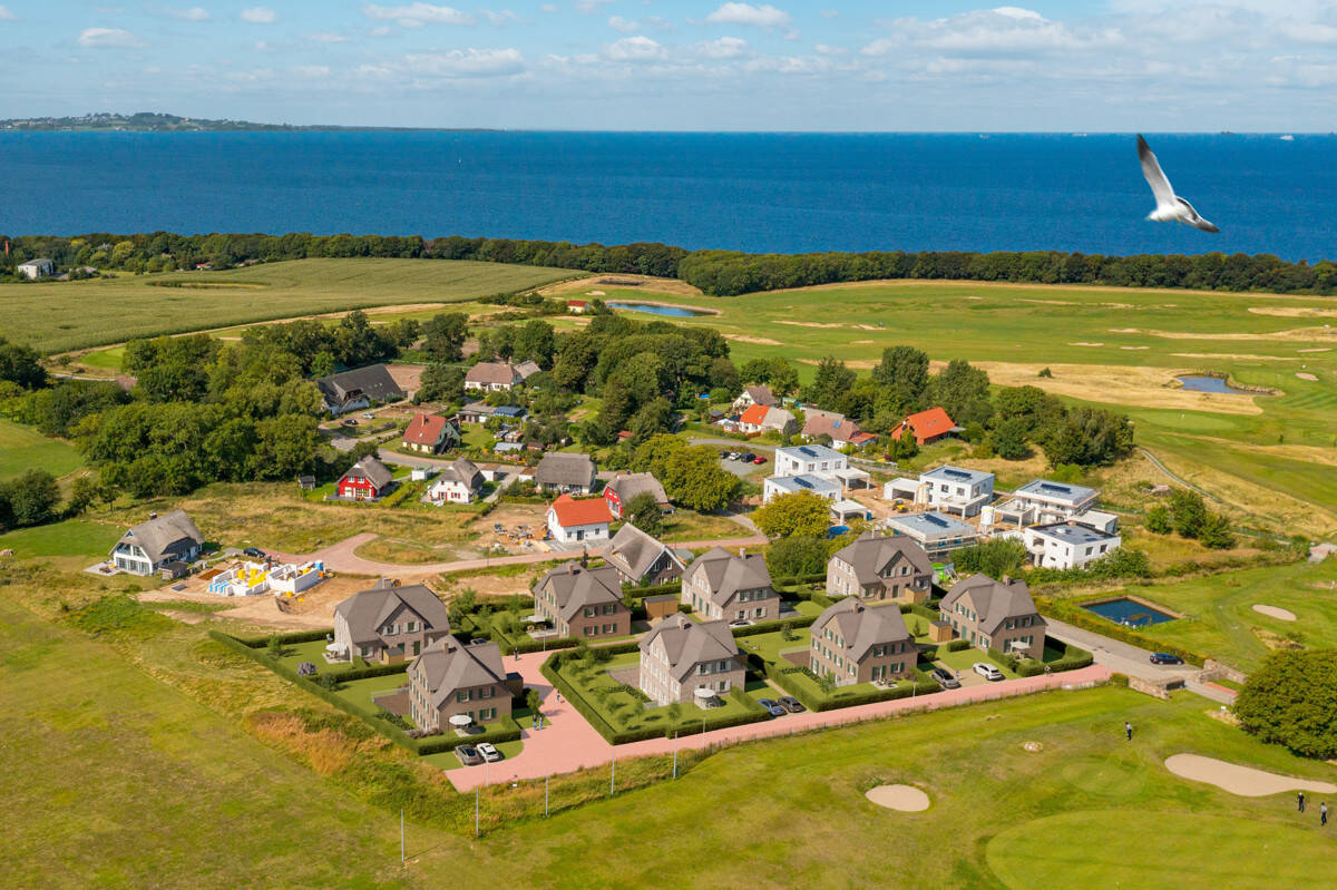 Zwischen Golfplatz und Yachthafen! Großzügiges Baugrundstück in Lohme auf Rügen, 18551 Lohme