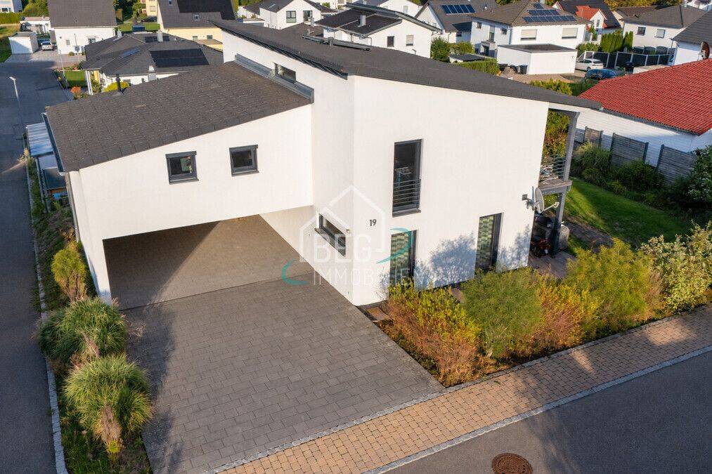 Ein Zuhause mit Raum, Garten und Blick auf den Einkorn, 74544 Michelbach an der Bilz
