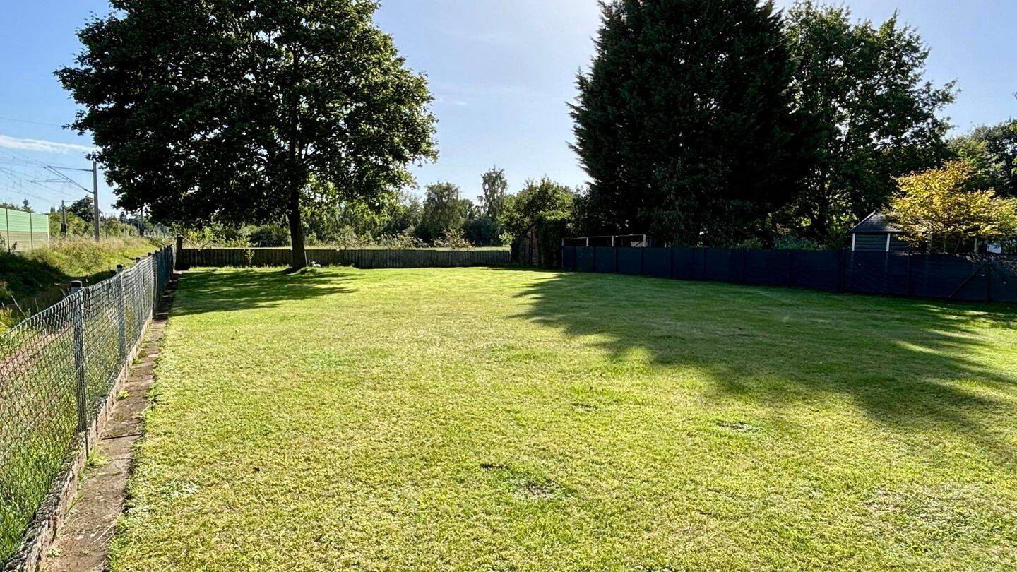Großzügiges Baugrundstück für ein EFH/DH, 24536 Neumünster (Brachenfeld Einfeld Tungendorf)