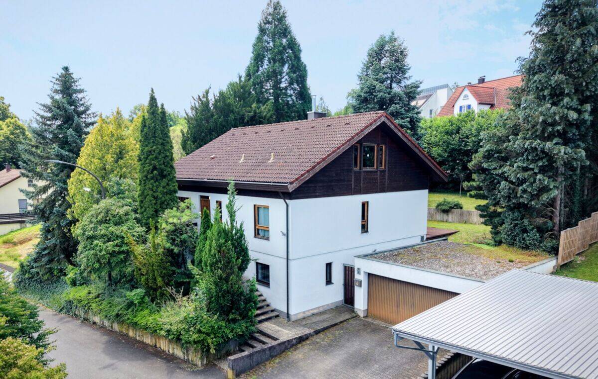 Zwei Wohneinheiten – ein Zuhause! Einfamilienhaus mit Einliegerwohnung  – Gartenidylle & Fernblick inklusive, 91365 Weilersbach