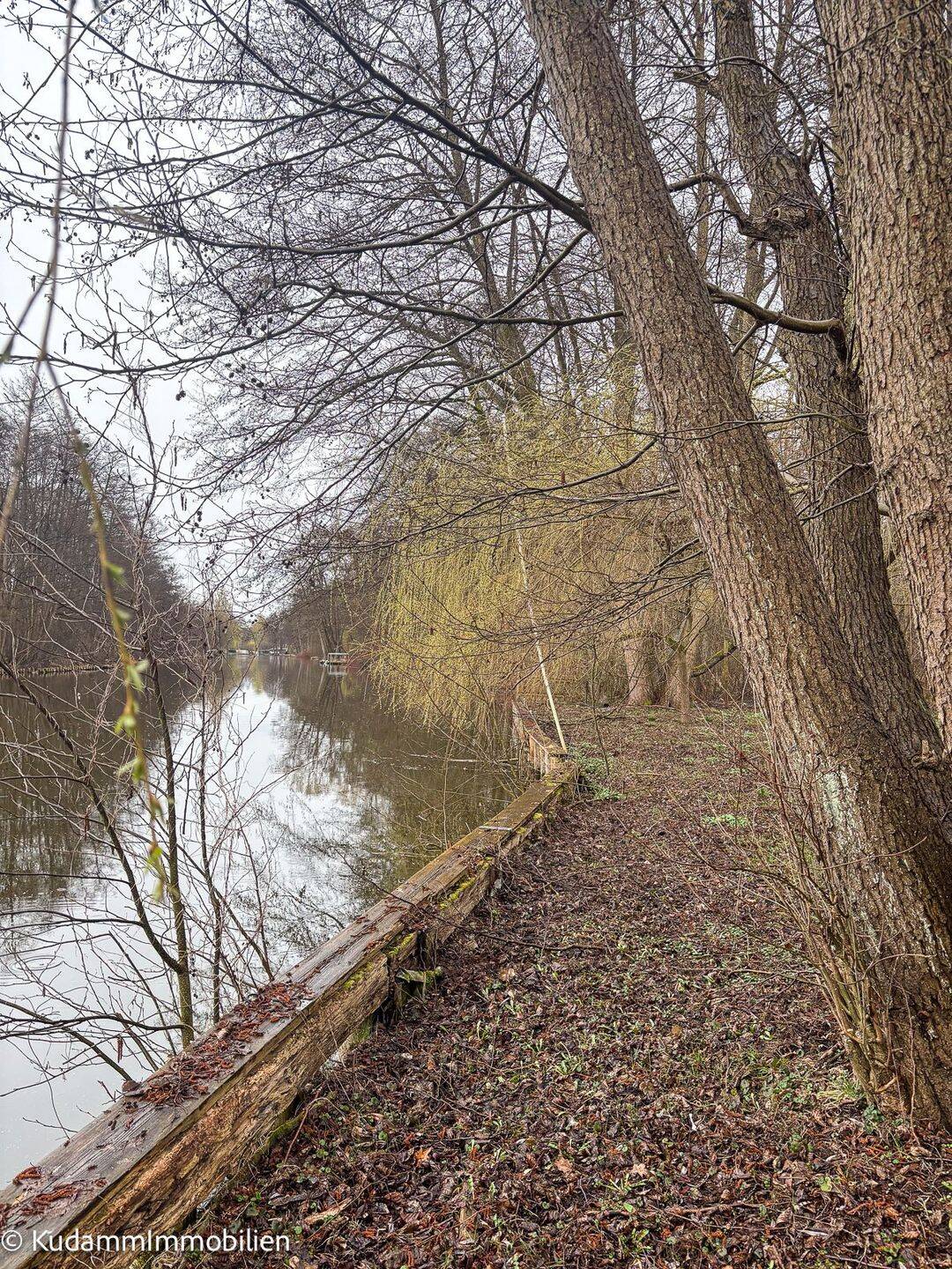 Erholungs- und Wassergrundstück am Rhin, 16827 Neuruppin