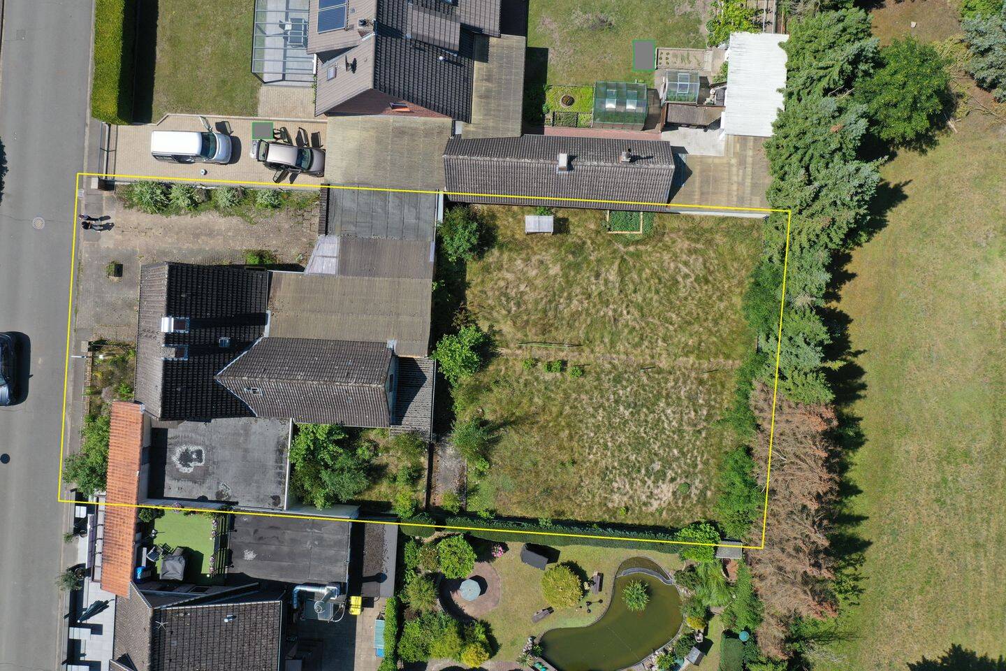Baugrundstück mit Altbestand in bester Lage von Adendorf, 21365 Adendorf