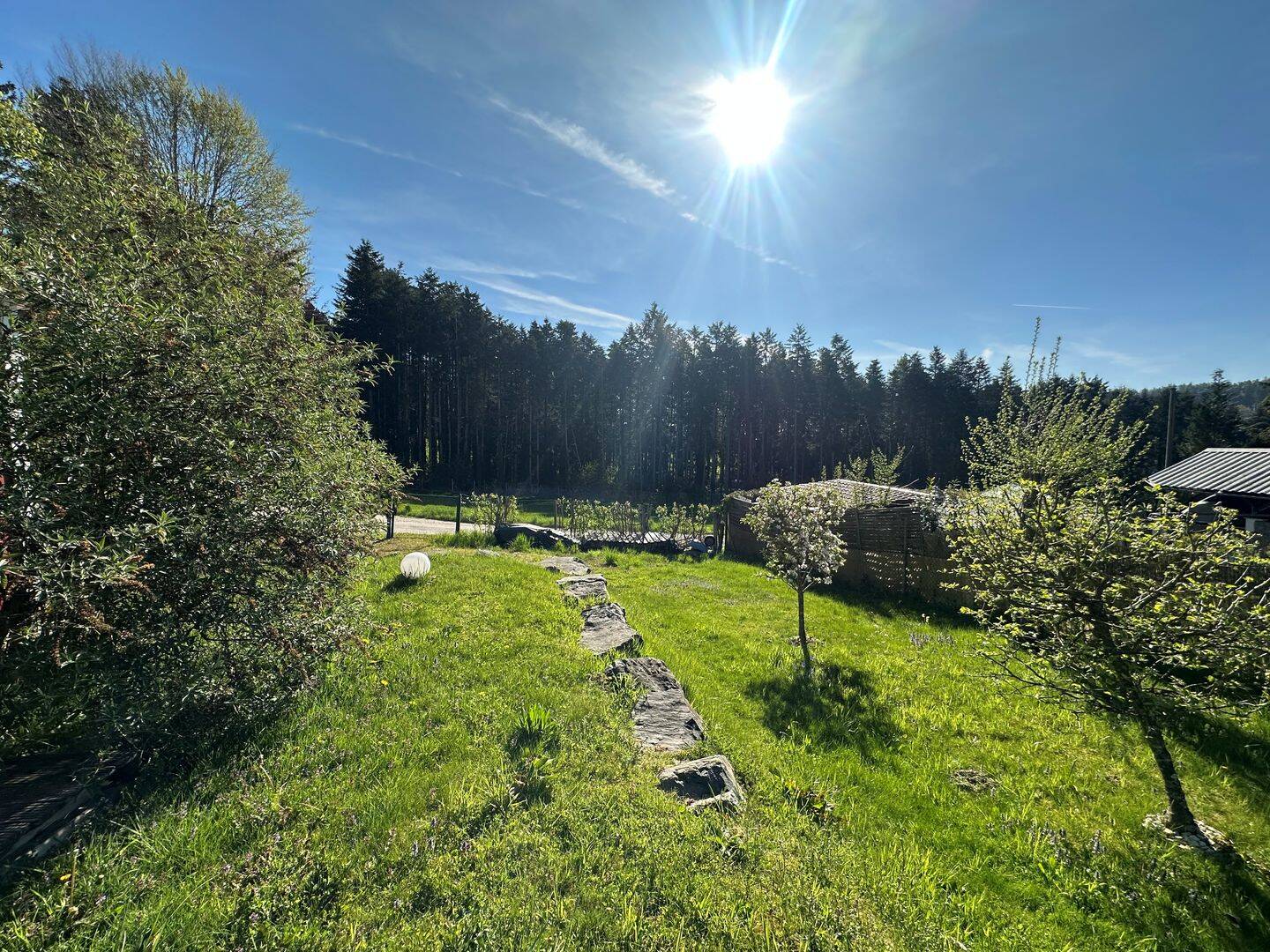 Großes Freizeitgrundstück in herrlicher Lage! Gartenhaus, Teich und ausreichend Parkplatz vorhanden!, 86456 Gablingen