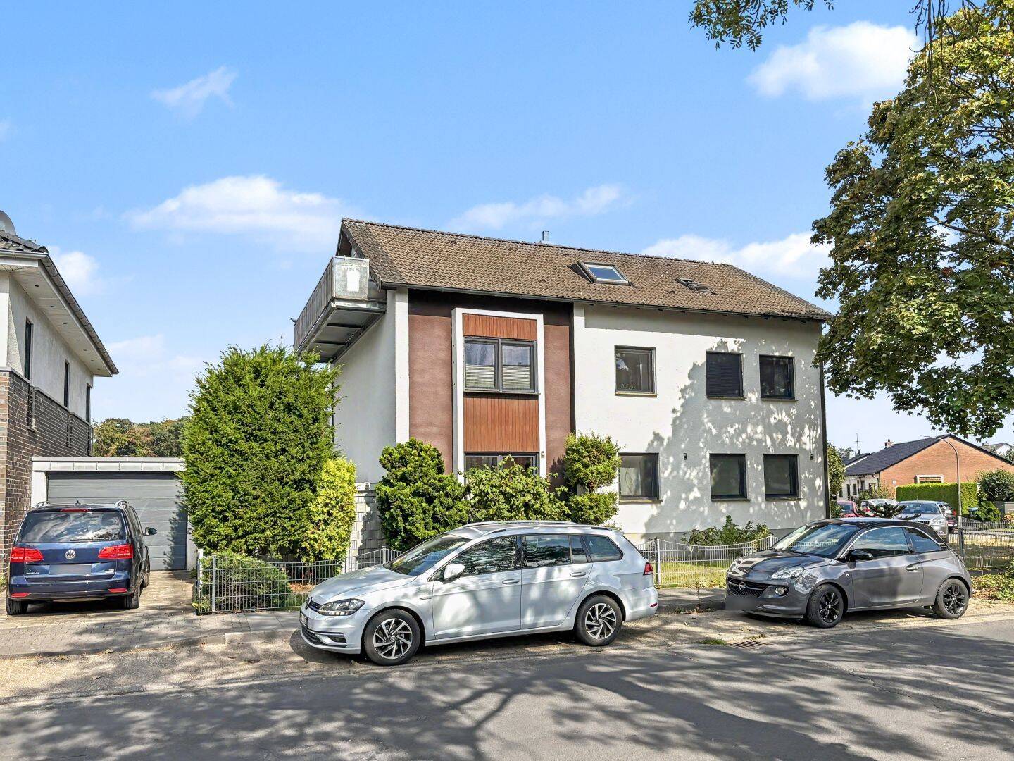 Attraktive Dachgeschosswohnung mit 2 Zimmern und Balkon in Castrop-Rauxel Becklem, 44581 Castrop-Rauxel