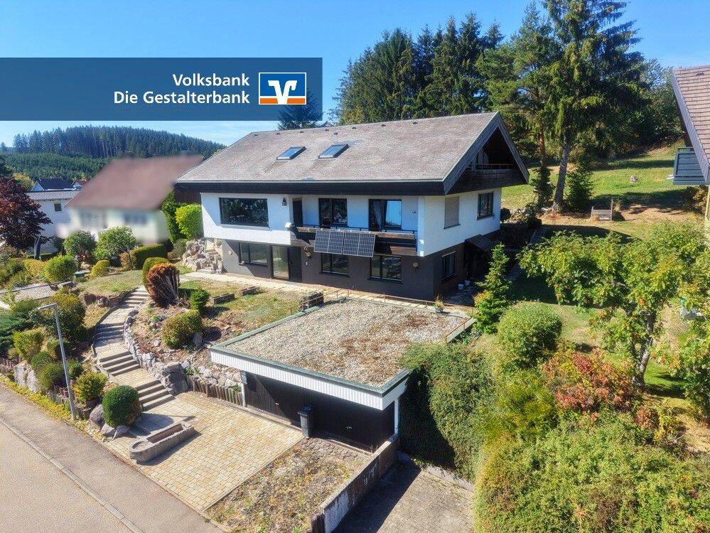 *** St. Georgen Brigach – Wohnen im Erd- und Dachgeschoss mit Haus-in-Haus-Charakter! ***, 78112 St. Georgen im Schwarzwald