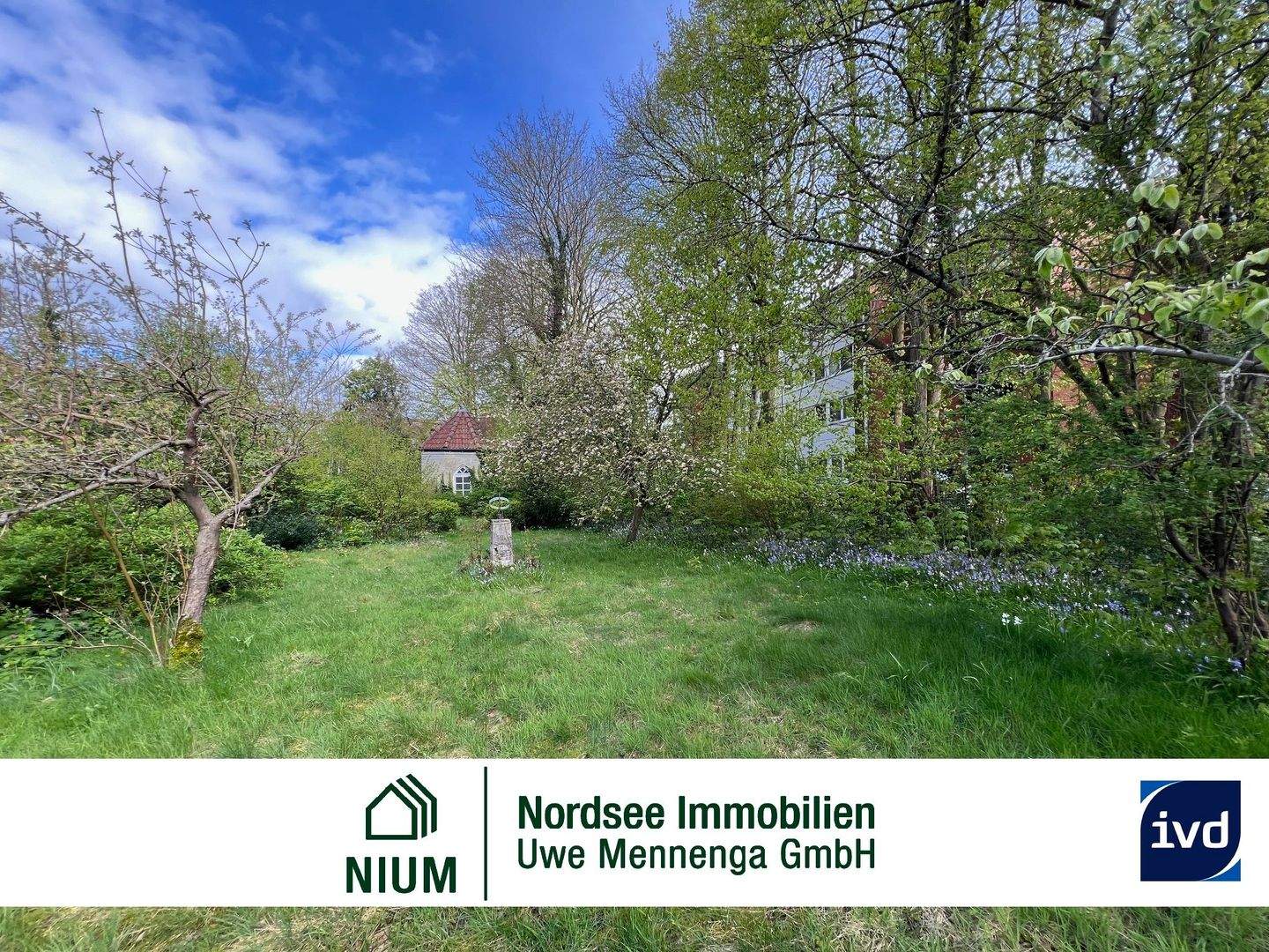 BAUGRUNDSTÜCK IM ORTSKERN VON HAGE | BAULÜCKE, 26524 Hage